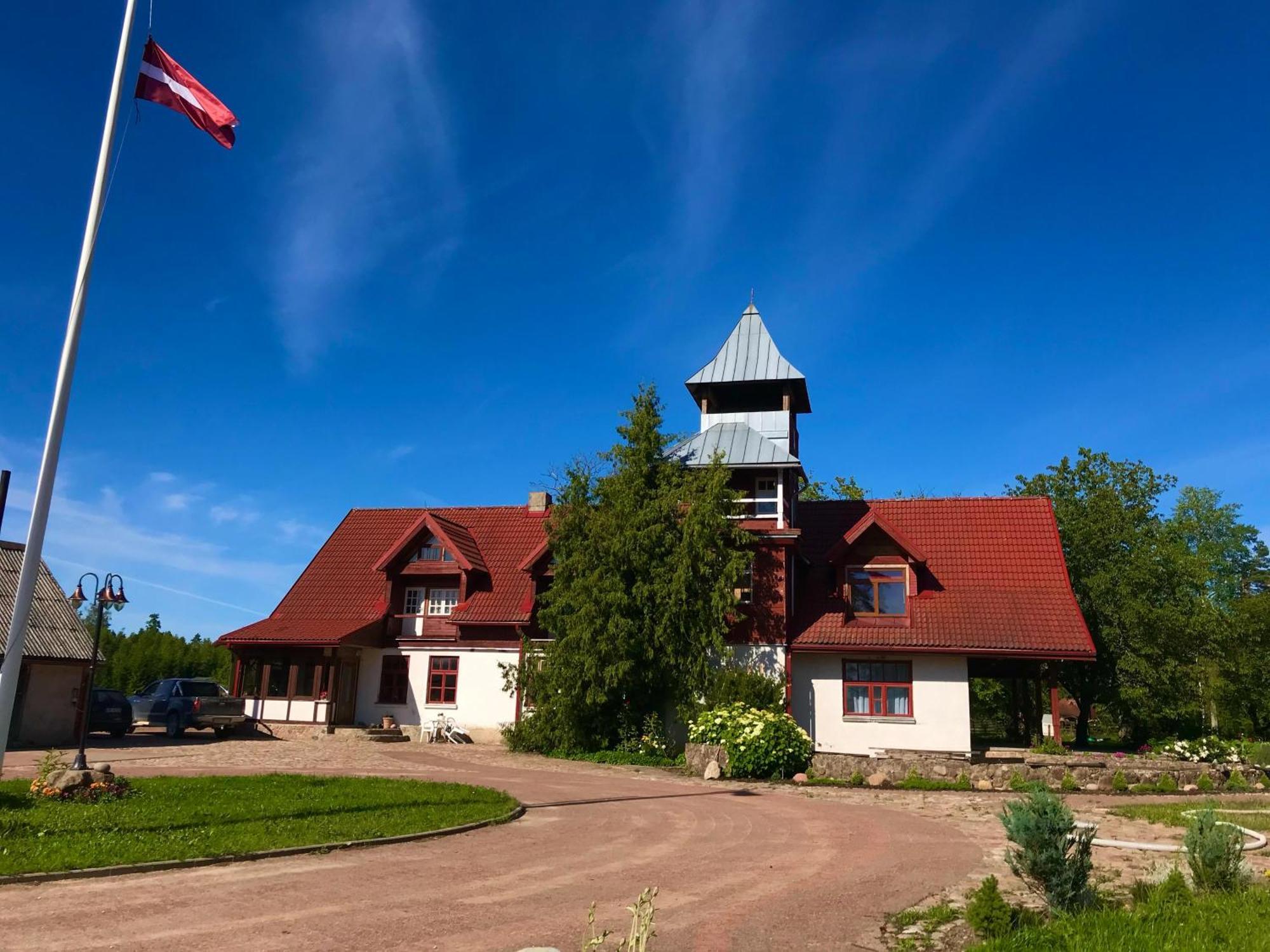Pilskalni Hotel Ivande Kültér fotó